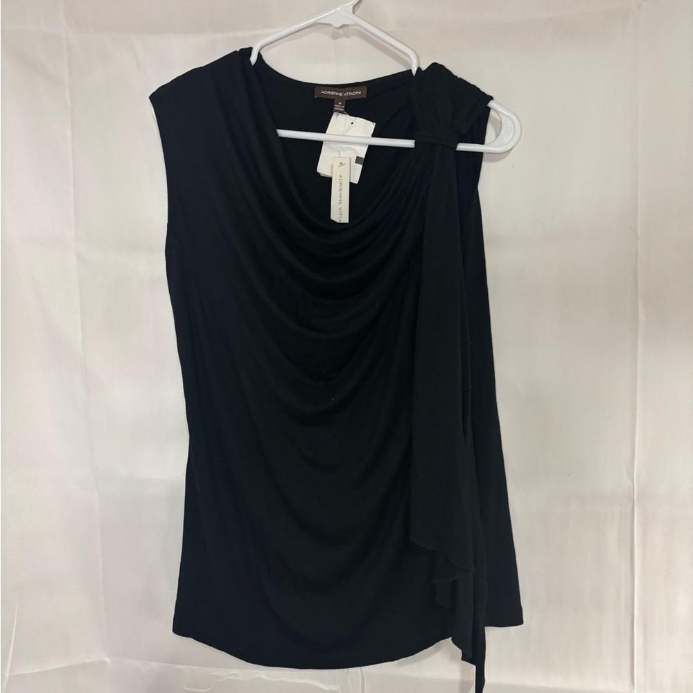 New with tags, womens size medium blouse, #H864